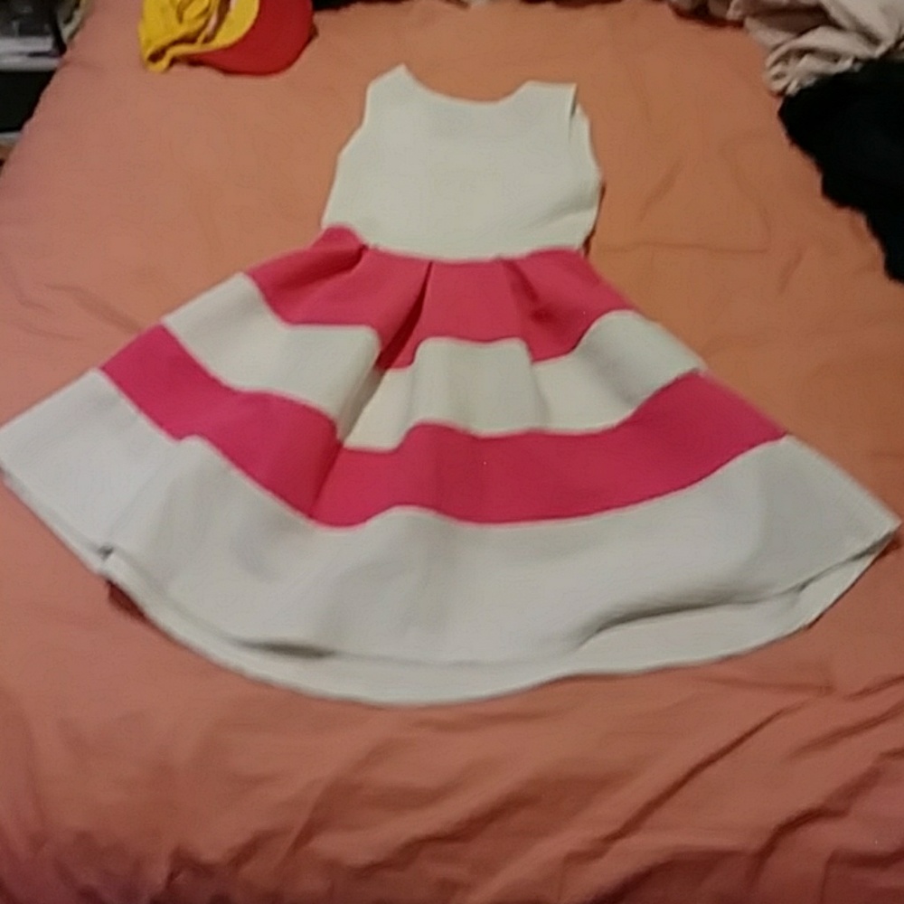 Dress - Picture 2 of 2